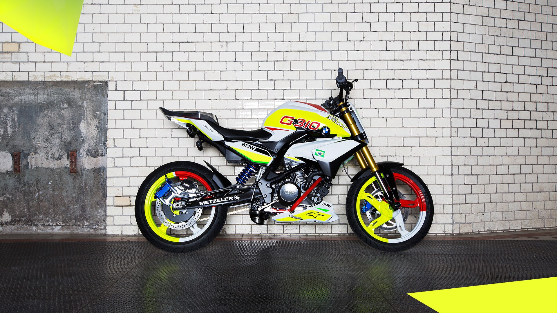 A BMW Concept Stunt G 310 modell.