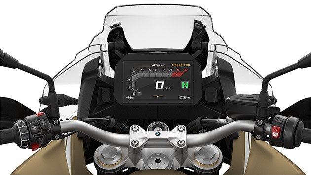 Itt az F 850 GS Adventure 6,5 hüvelykes TFT-kijelzőjét látjuk.