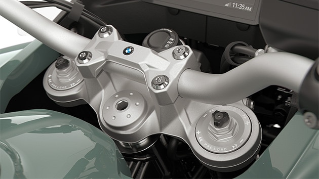 A BMW Motorrad F 900 GS Adventure állítható villája