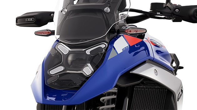 A BMW Motorrad R 1300 GS Trophy modelljének elülső része