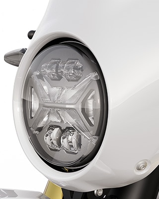 A BMW Motorrad R 12 G/S modelljének LED kiegészítő fényszórója