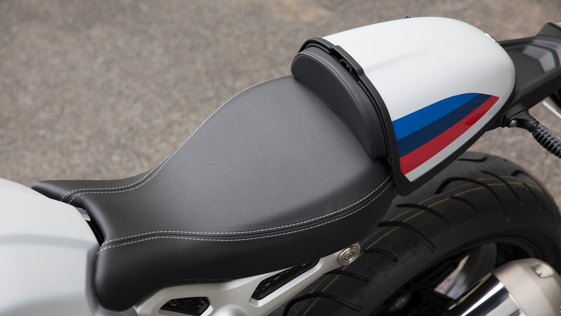 R nineT Racer vonalstílus