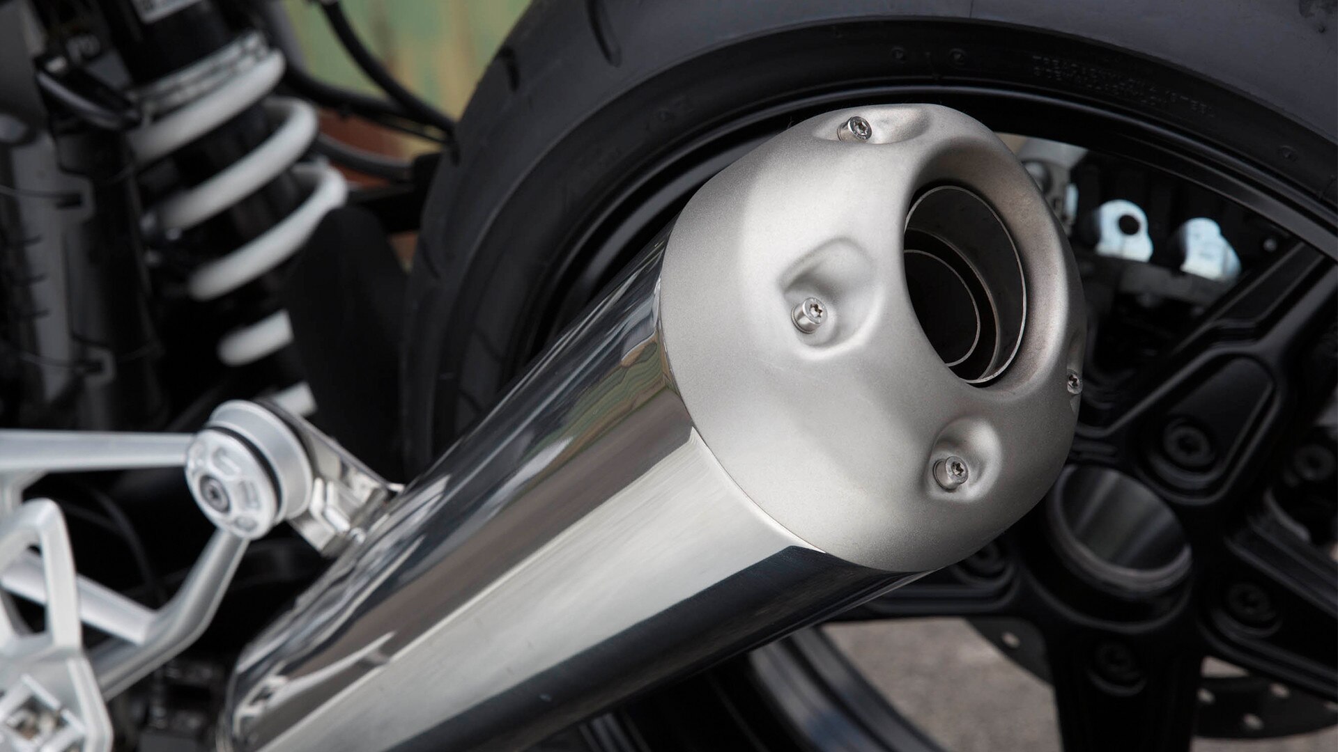 R nineT Racer kipufogórendszer