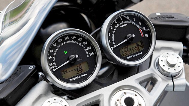 R nineT Racer fordulatszámmérő