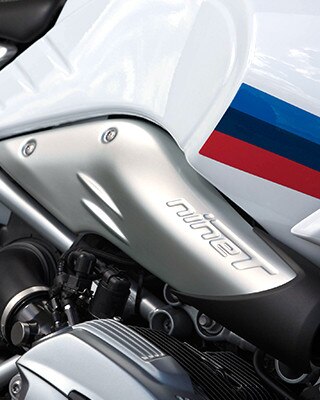 R nineT Racer logó