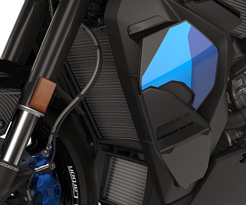 A BMW Motorrad M 1000 XR motorjának belső szárnyai