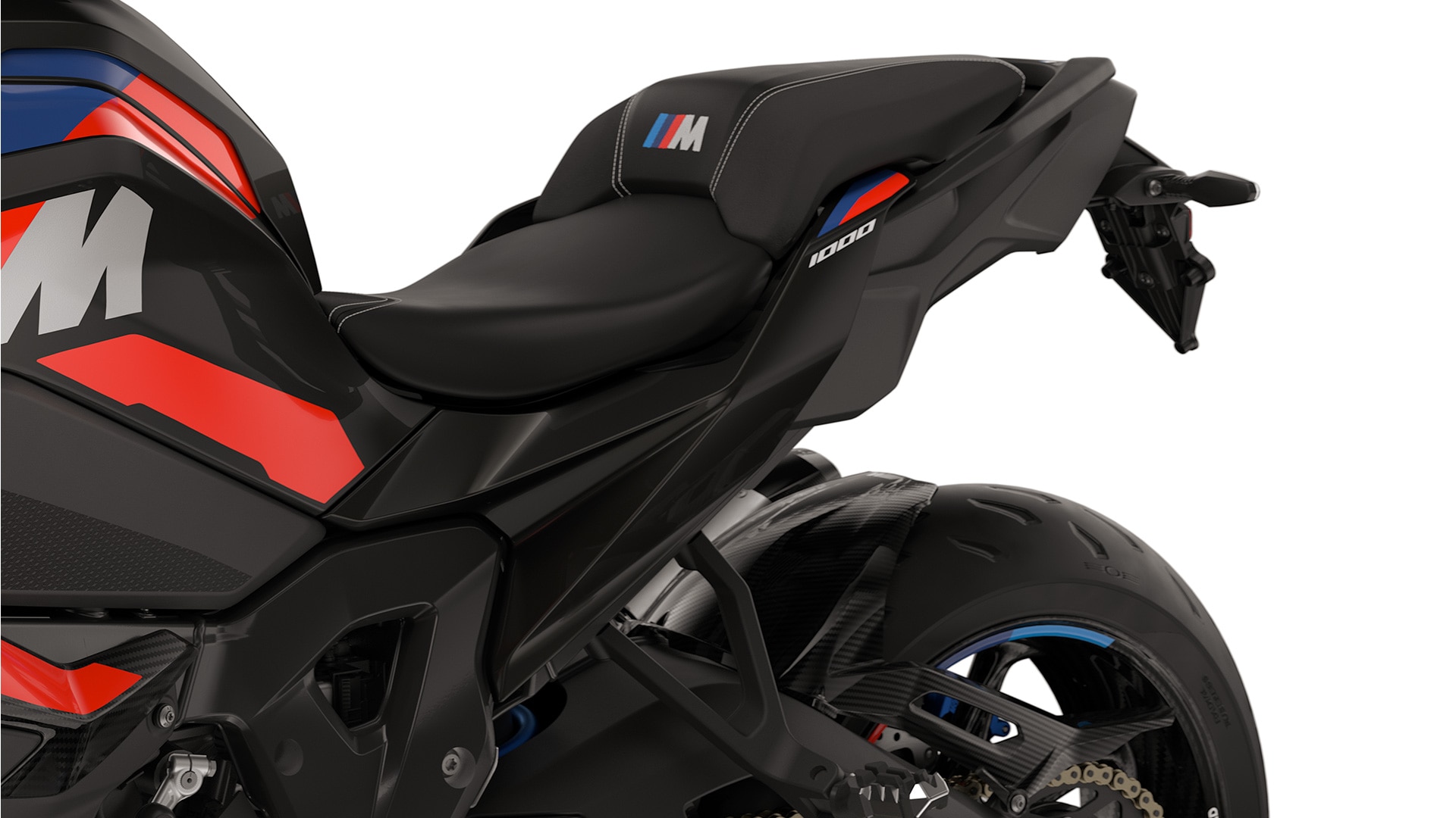 A BMW Motorrad M 1000 XR motorjának keskeny hátsó része és mart alkatrészei