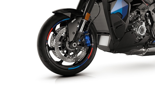 A BMW Motorrad M 1000 XR motorjának opcionális M Carbon kerekei