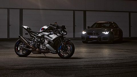 BMW M2 az M R mellett