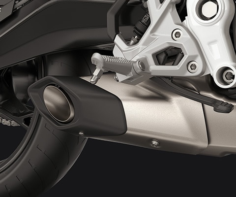 A BMW Motorrad F 450 R motor alatti kipufogódobja