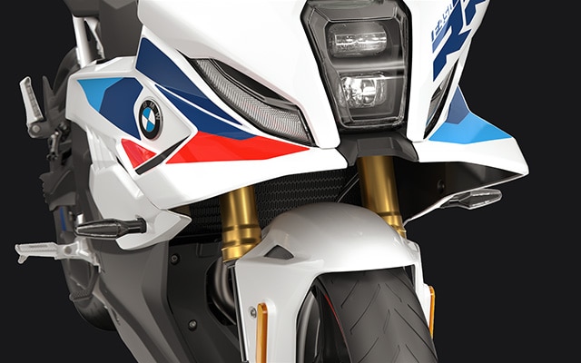 A BMW Motorrad F 450 RR modelljének szárnyfülei