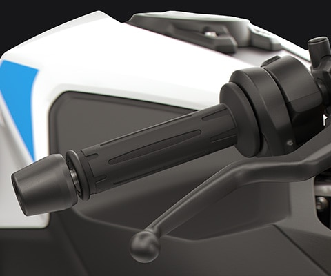 A BMW Motorrad F 450 RR állítható kézikarjai és fűtött markolatai