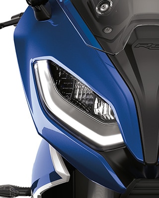 Az R 1250 RS elülső része LED-es nappali menetfénnyel