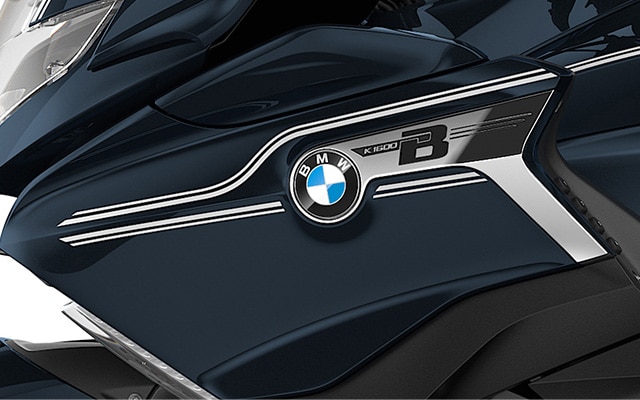 A BMW Motorrad K 1600 B Edition II modellje Imperial Blue metál fényezéssel