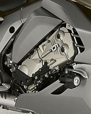K 1600 GTL 6-hengeres, soros motor