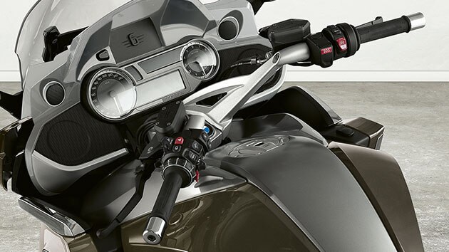 K 1600 GTL benzintartály-díszítés