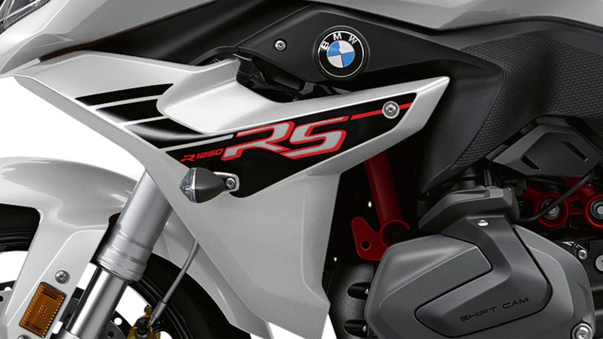 R 1250 RS Style Sport változatban Lightwhite uni színben.